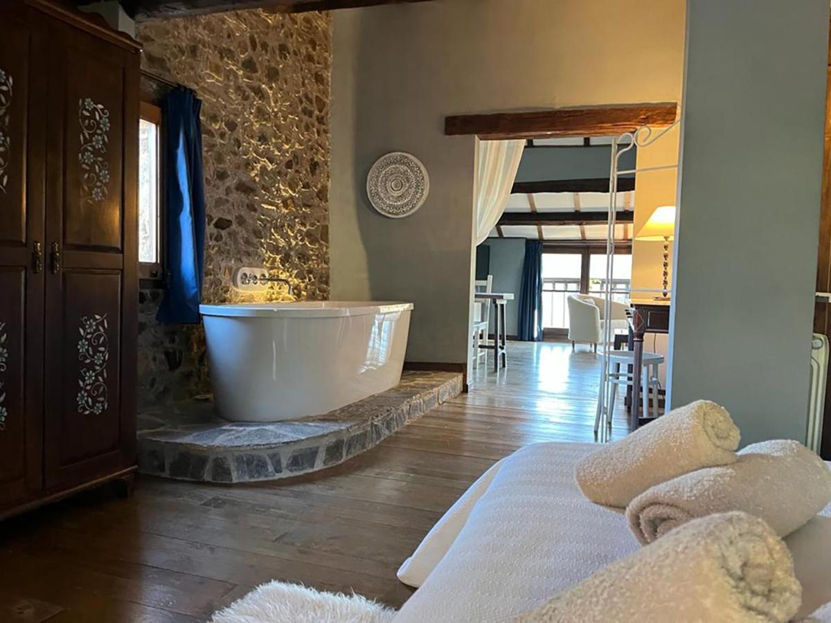 El Querol Vell Hotell Borredá Exteriör bild