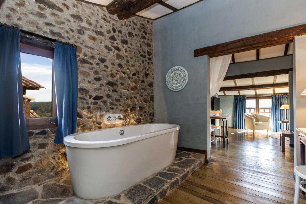 El Querol Vell Hotell Borredá Exteriör bild