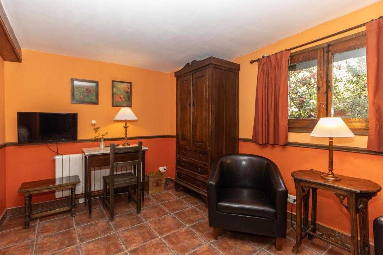 El Querol Vell Hotell Borredá Exteriör bild